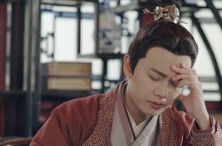 开云体育中国-具有双重指向。表层指向保罗如神祇降临般的球场掌控力，深层则指向鹈鹕队在本次系列赛中，凭借团队与核心的完美共振，所完成的横扫这一近乎封神的战绩壮举。