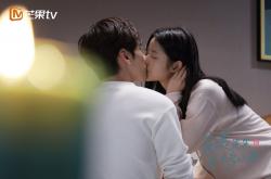 开云体育官网-团队铁流与孤星闪耀，欧冠之夜的双重奏鸣