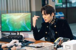 开云体育平台APP-金线穿珍珠，加维攻防枢纽演绎皇马关键战突围记