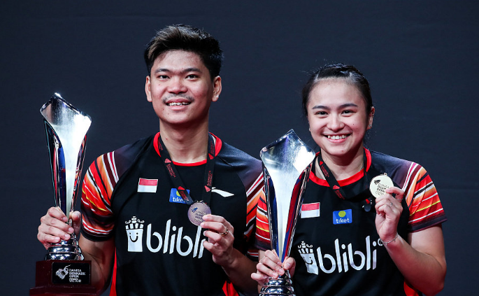 丹麦羽毛球队完胜印尼羽毛球队，陶菲克三分雨点燃全场的简单介绍