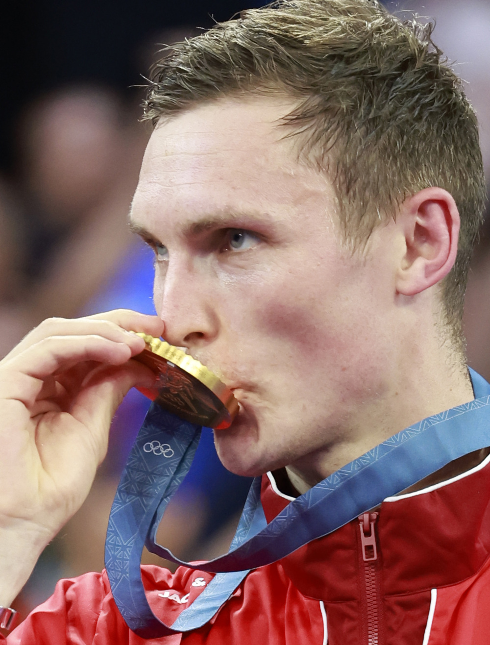 包含英格兰羽毛球队血洗印度羽毛球队，安赛龙惊艳世界的词条