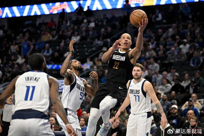 尼克斯逆转独行侠,莫兰特制霸全场 尼克斯逆转独行侠,莫兰特制霸全场