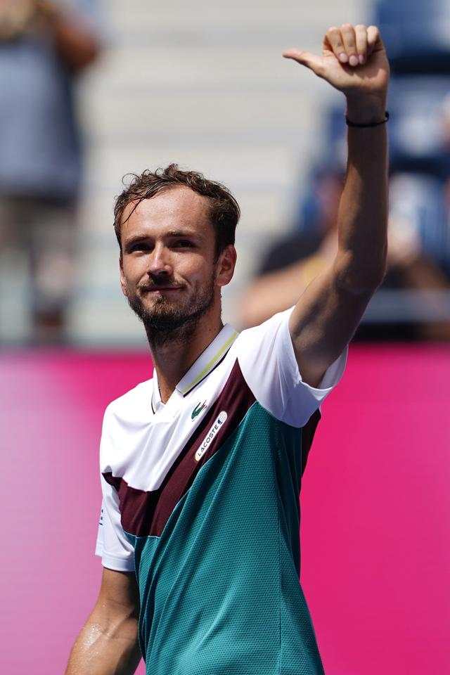 美网横扫拉沃尔杯，梅德韦杰夫关键制胜的简单介绍