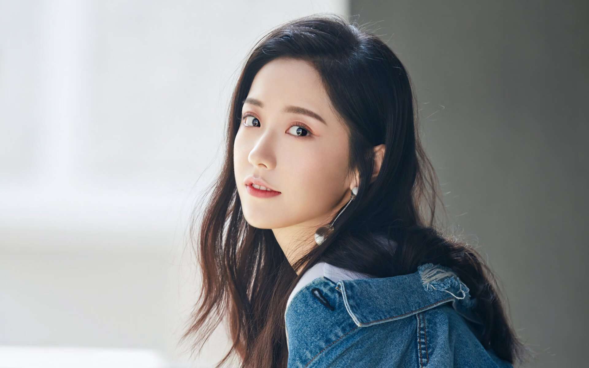 钢铁骑士碾压吉林虎,德罗赞关键时刻定乾坤