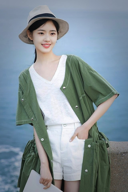 孤独的王者，2026世界杯B组，伊朗碾压喀麦隆，孙兴慜独木难支，亚洲防线固若金汤
